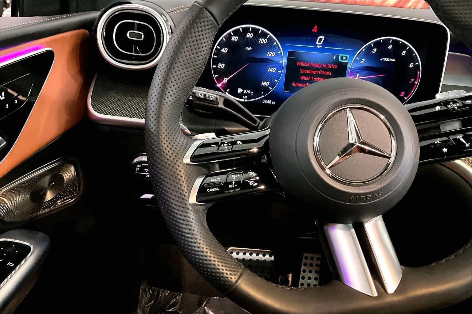 Used 2024 Mercedes-Benz GLC 300 4MATIC image 24