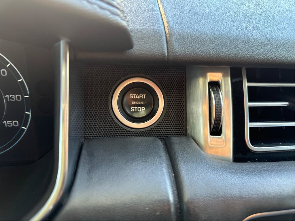 Used 2016 Land Rover Range Rover HSE AWD/4WD image 25