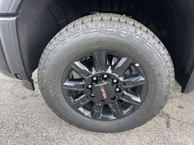 New 2026 GMC Sierra 2500 AT4 w/ AT4 Premium Plus Package AWD/4WD image 10