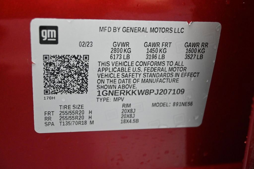 Used 2023 Chevrolet Traverse Premier FWD image 11