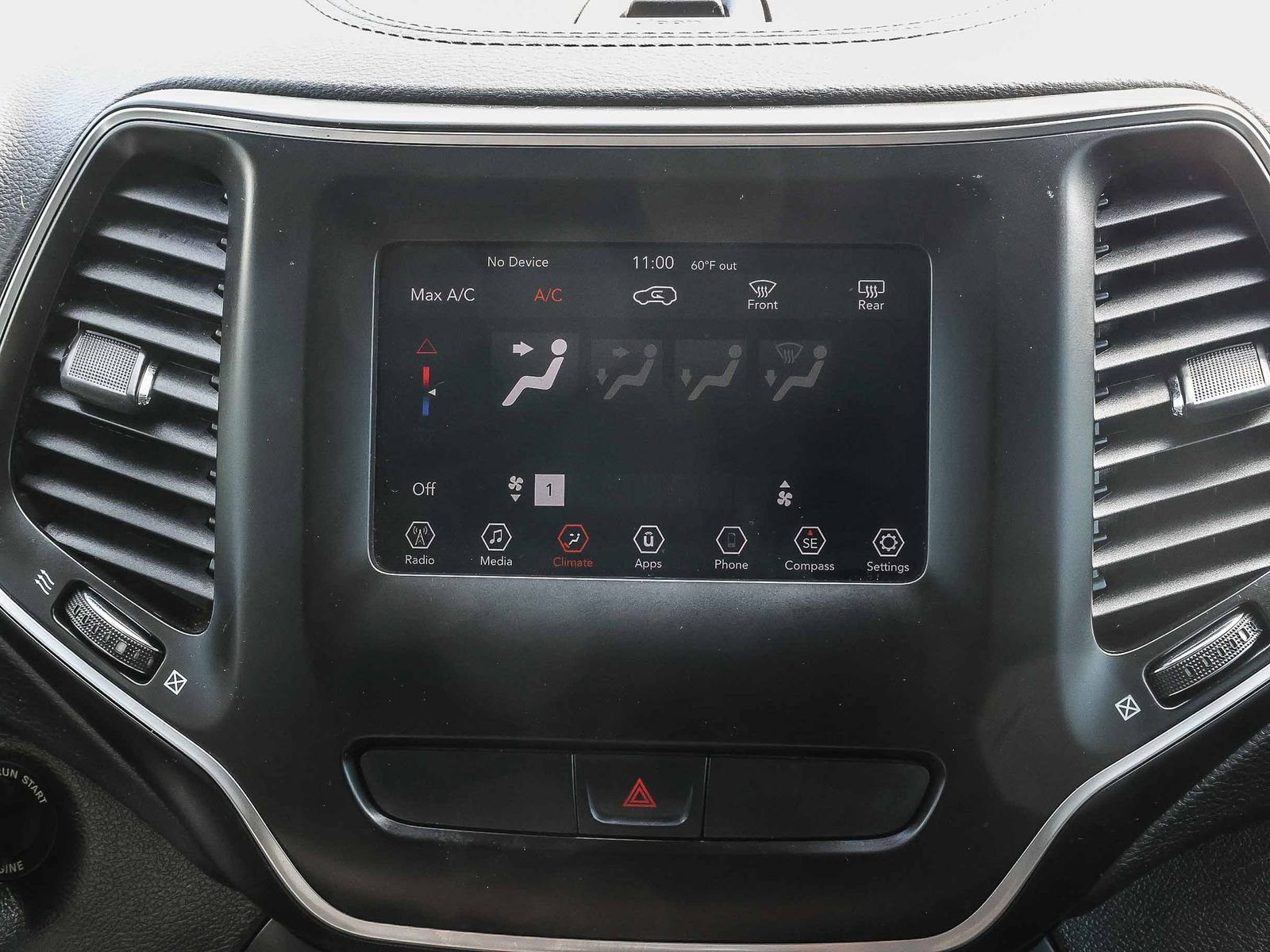 Used 2019 Jeep Cherokee Latitude w/ Popular Appearance Group image 14