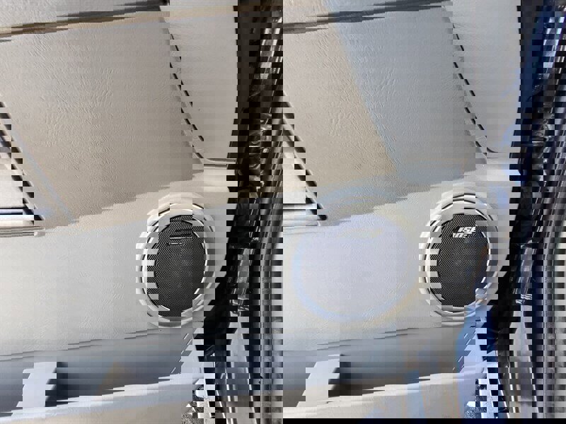 Used 2003 HUMMER H2 w/ Preferred Equipment Group image 26