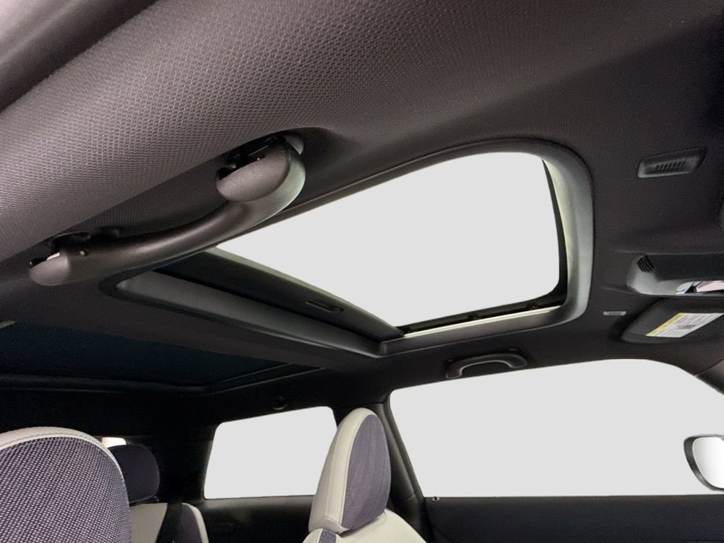 New 2026 MINI Cooper 2-Door Hardtop FWD image 16