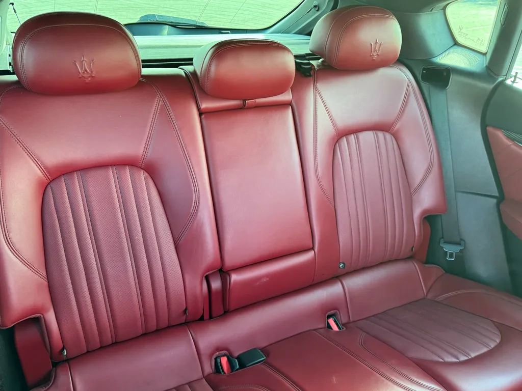 Used 2019 Maserati Levante GranLusso image 23