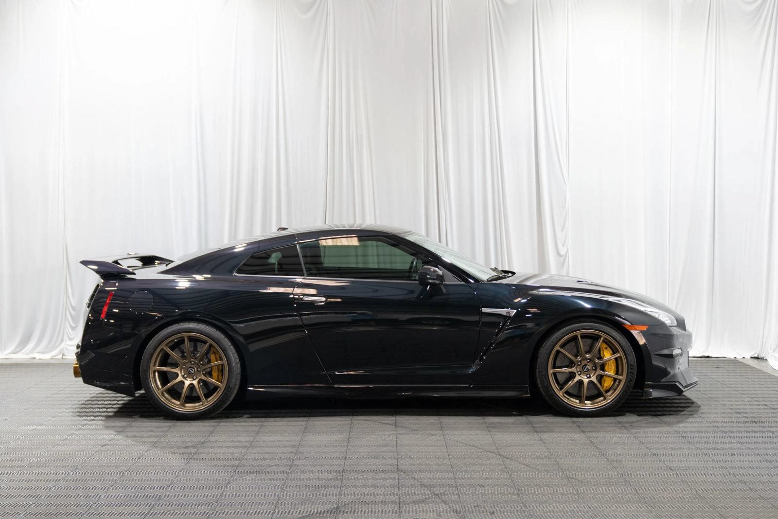 Used 2024 Nissan GT-R w/ T-Spec Takumi Edition AWD/4WD image 5