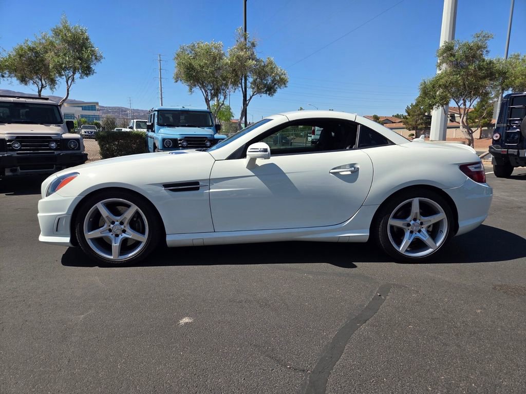 Used 2013 Mercedes-Benz SLK 350 image 3