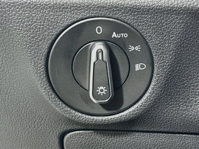 New 2027 Volkswagen Jetta SE FWD image 10