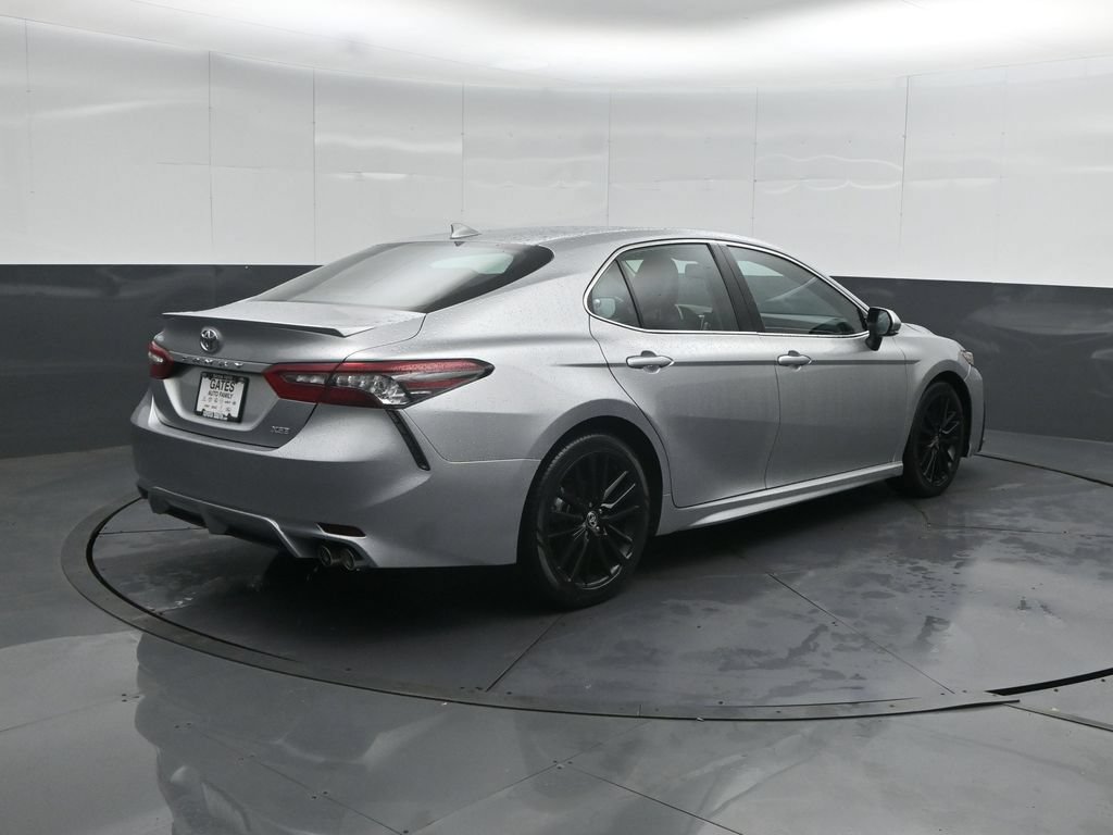 Used 2024 Toyota Camry XSE FWD image 2