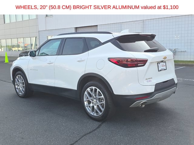 Used 2023 Chevrolet Blazer LT FWD image 5