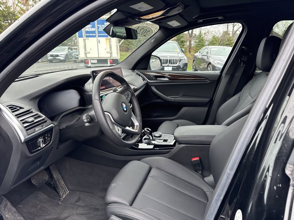 Used 2024 BMW X3 xDrive30i w/ Premium Package w/ZPA image 9