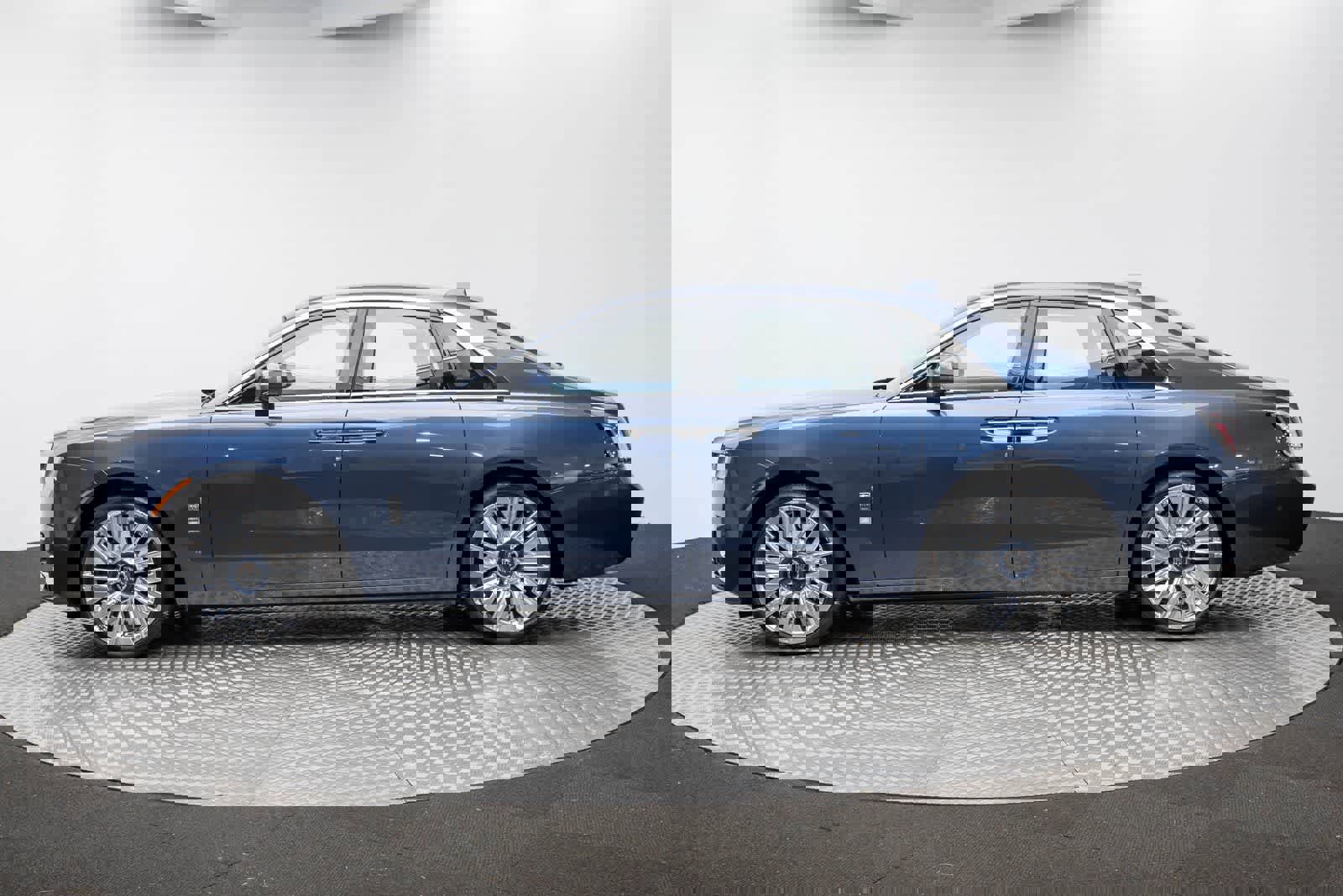 New 2026 Rolls-Royce Ghost image 3