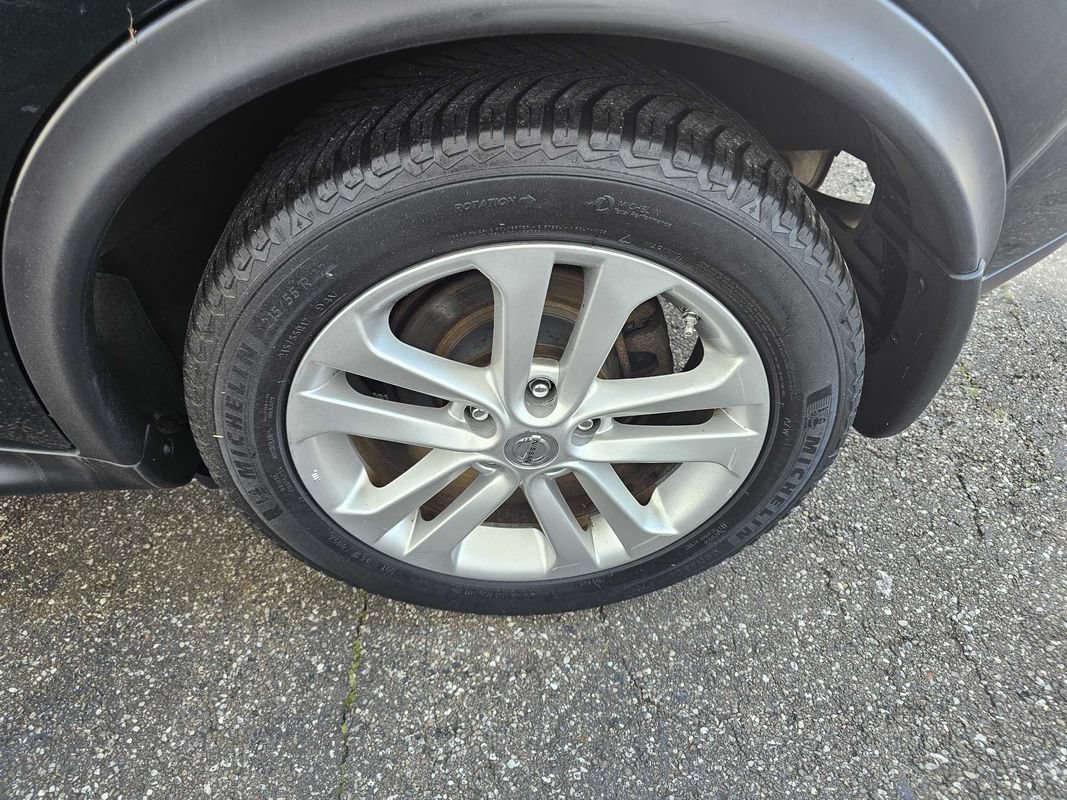 Used 2014 Nissan Juke SV AWD/4WD image 27