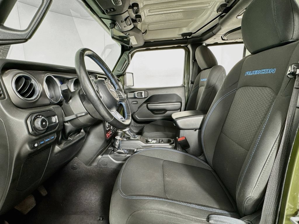 Used 2023 Jeep Wrangler Unlimited Rubicon 4xe w/ Cold Weather Group AWD/4WD image 11