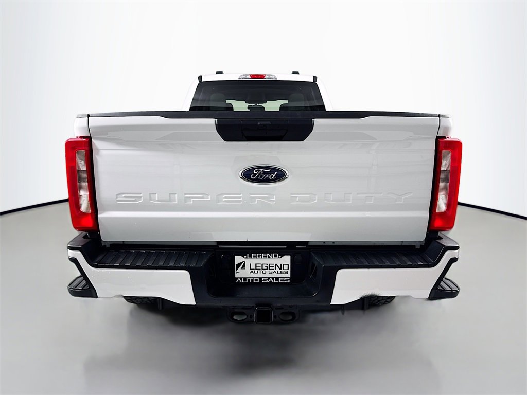 Used 2023 Ford F350 XLT image 7