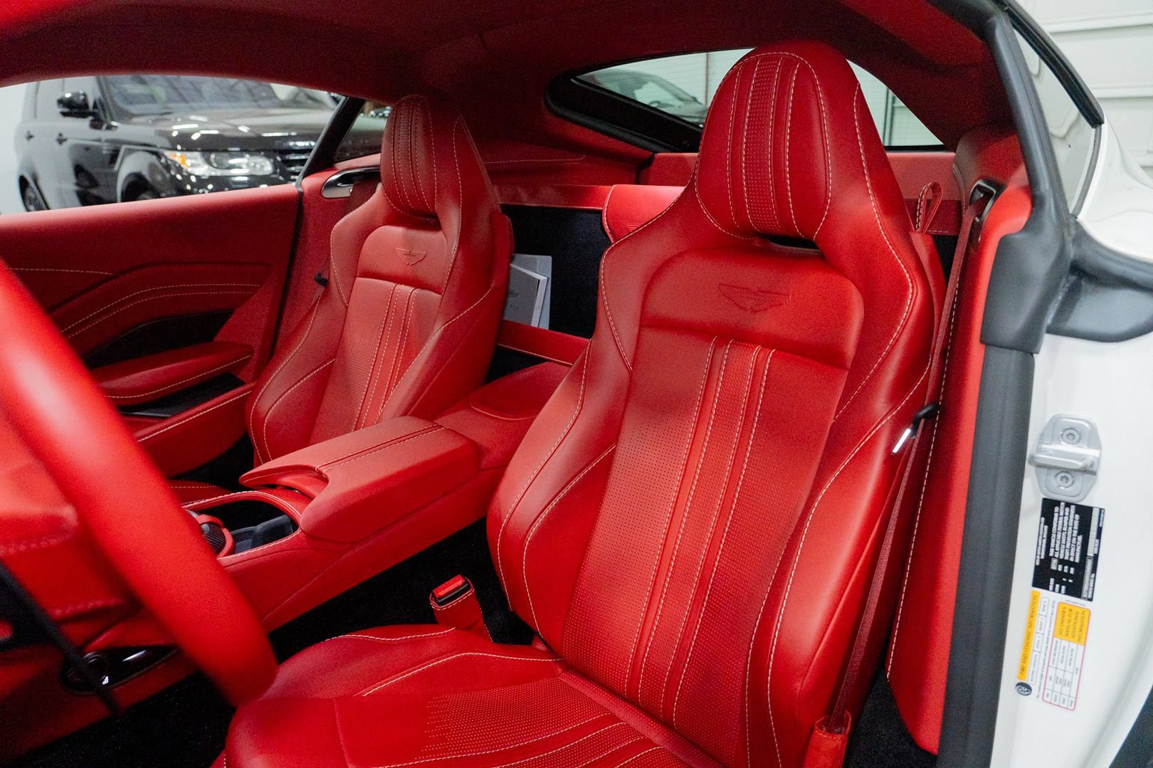 Used 2019 Aston Martin V8 Vantage Coupe RWD image 21