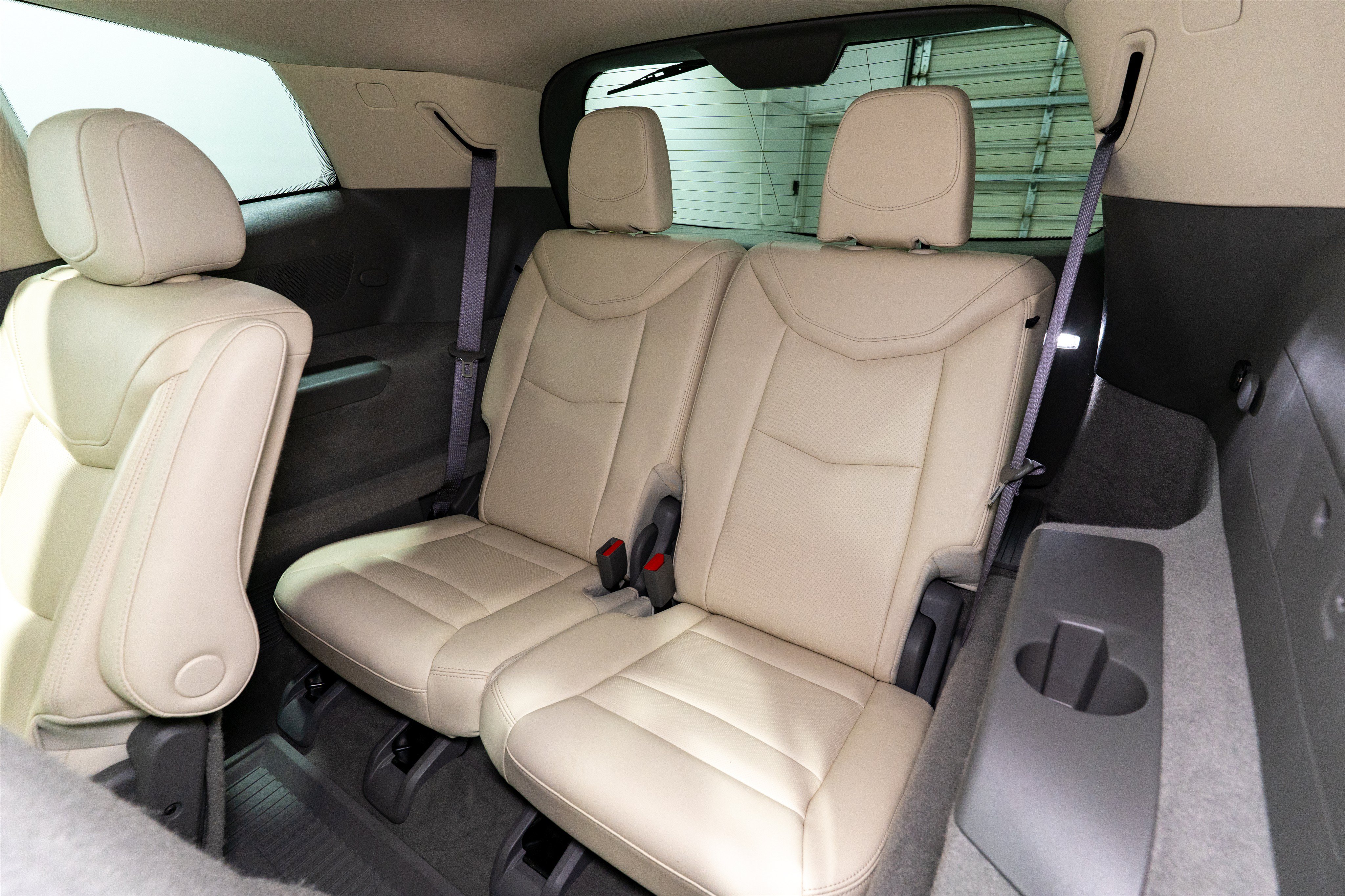Used 2020 Cadillac XT6 Premium Luxury w/ LPO, Floor Liner Package AWD/4WD image 32