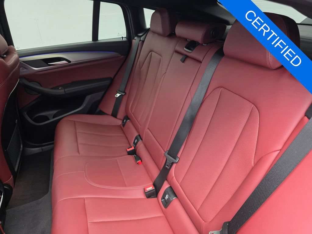 Used 2025 BMW X4 xDrive30i w/ M Sport Package AWD/4WD image 16