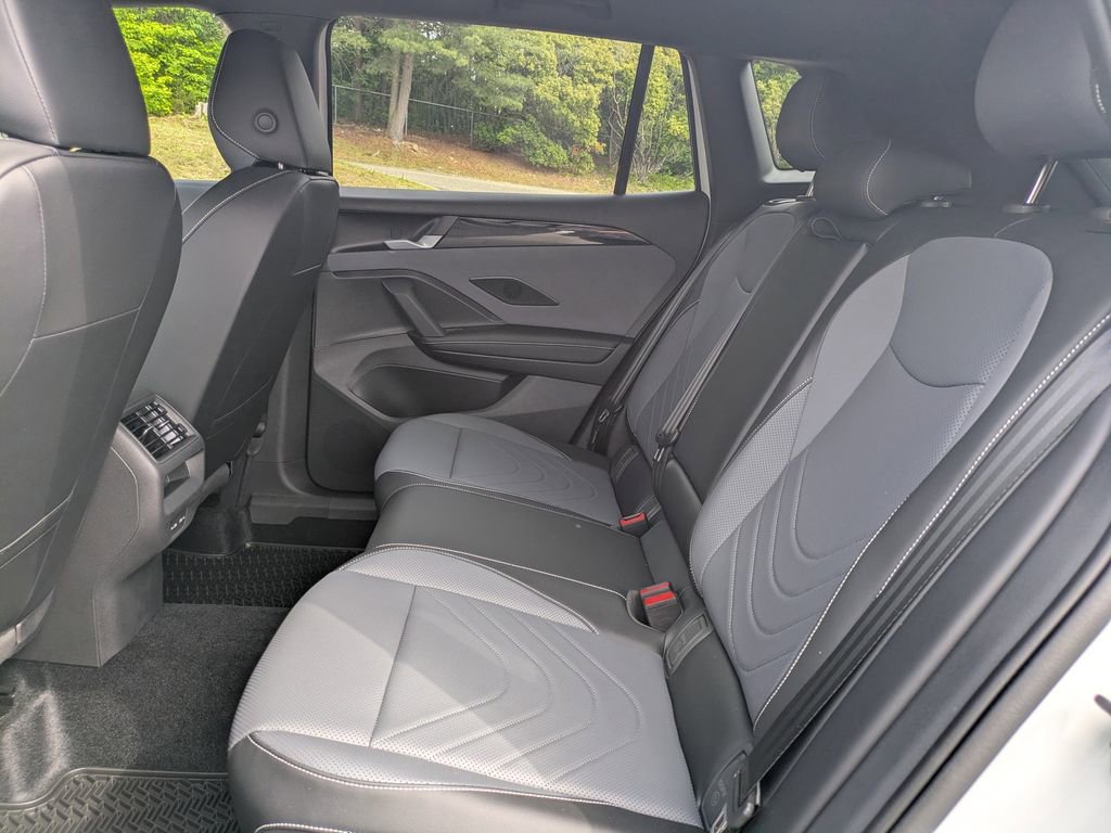 New 2026 Volkswagen Tiguan SE R-Line AWD/4WD image 13