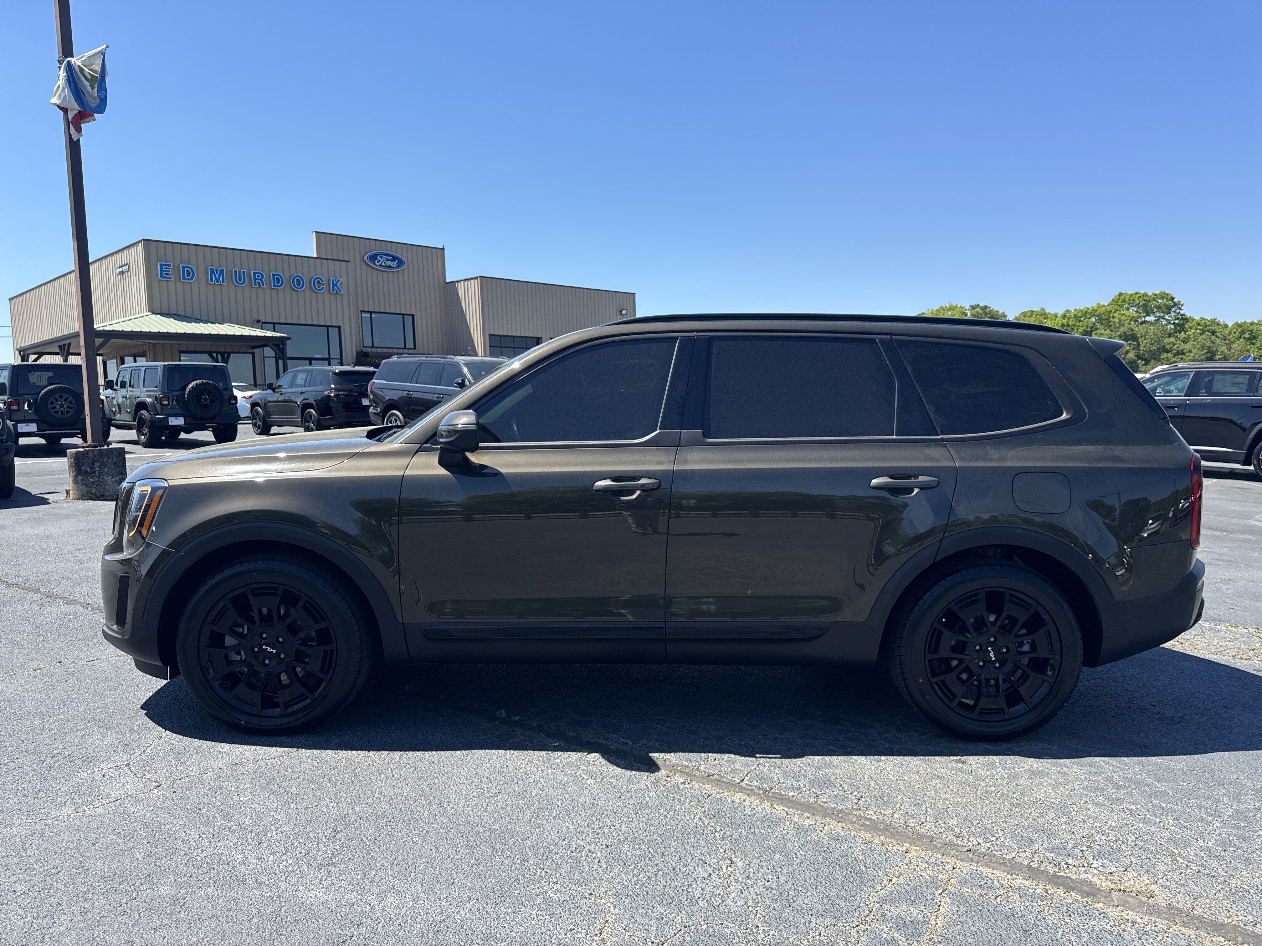 Used 2022 Kia Telluride EX w/ EX Premium Package AWD/4WD image 9