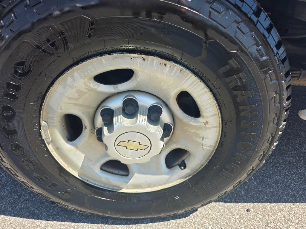 Used 2014 Chevrolet Express 2500 RWD image 19