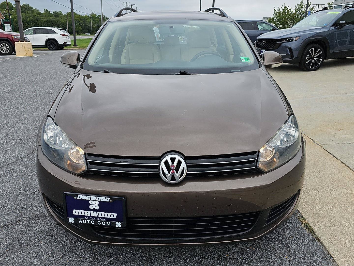 Used 2011 Volkswagen Jetta TDI FWD image 2