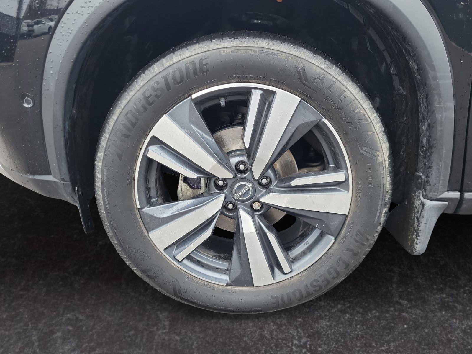 Used 2023 Nissan Rogue Platinum image 28