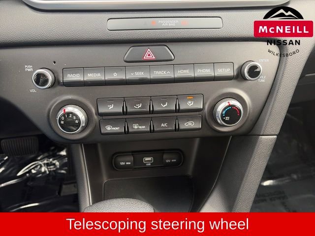 Used 2020 Kia Sportage LX image 13