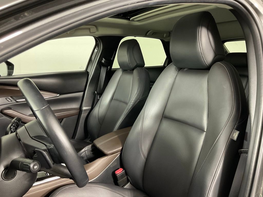 Used 2022 MAZDA CX-30 AWD 2.5 S w/ Premium Package image 14