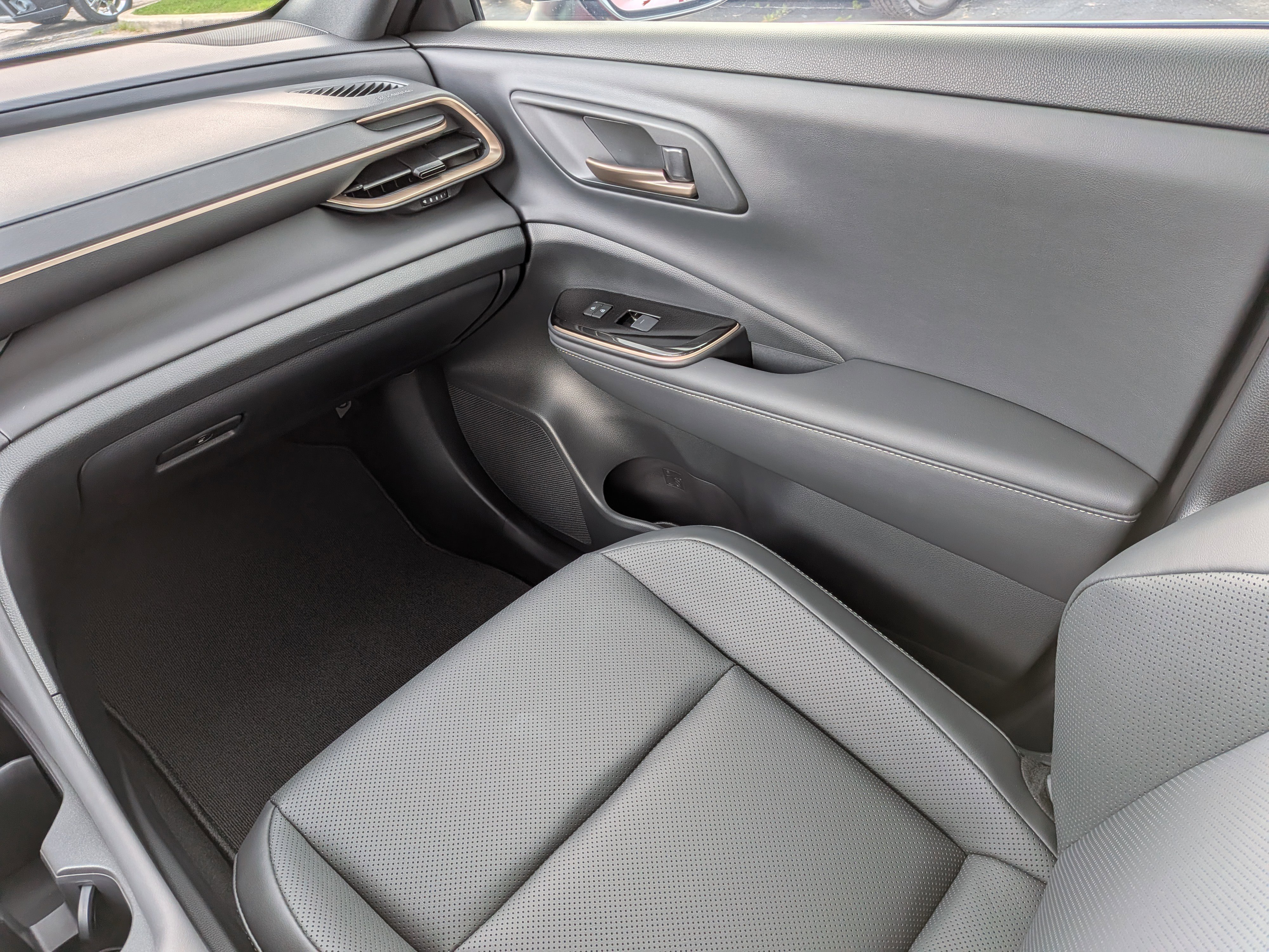 Used 2026 Toyota Crown AWD/4WD image 15