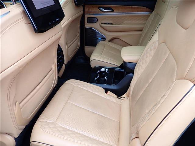 Used 2023 Jeep Grand Cherokee L Summit image 10