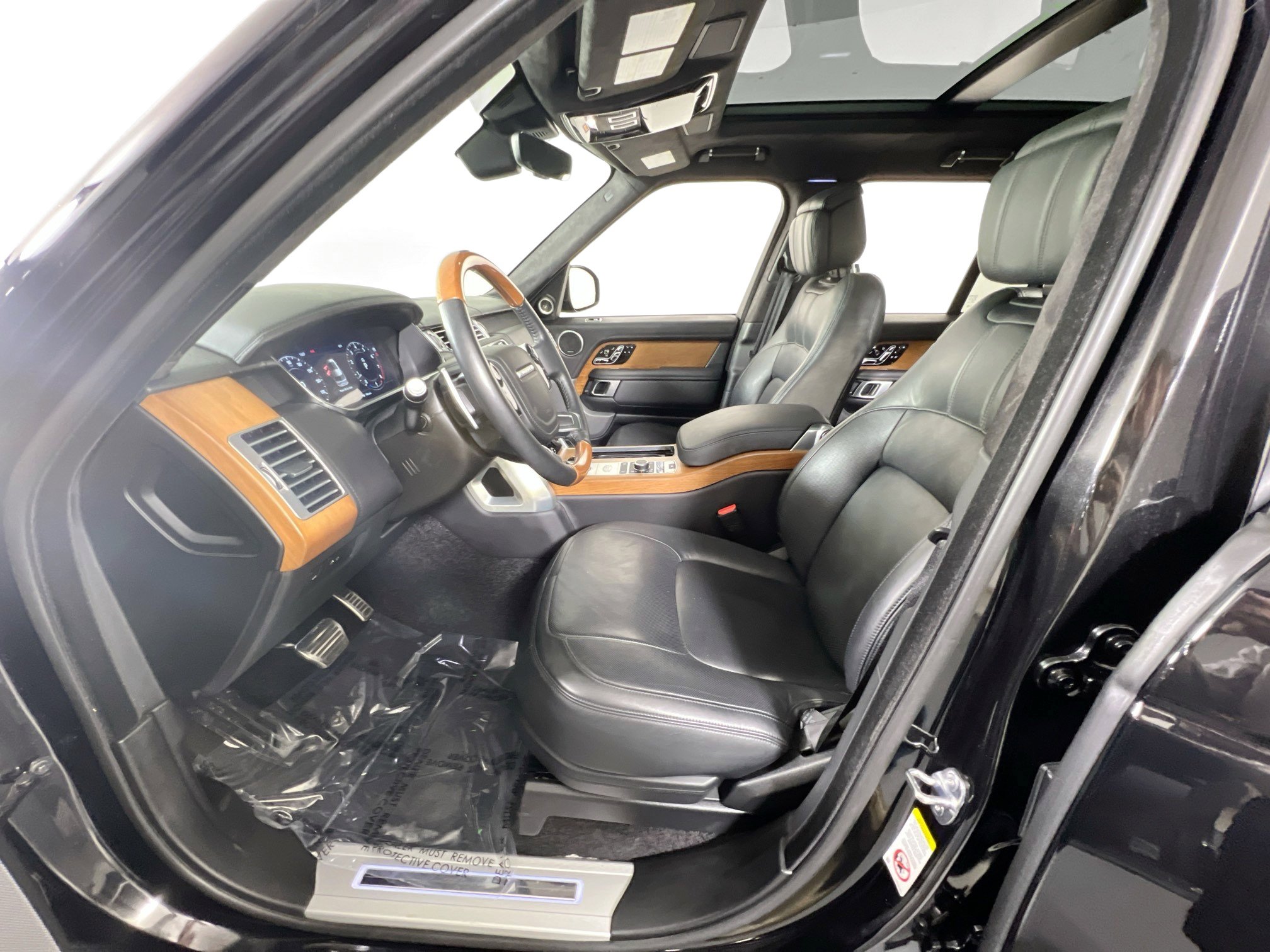 Used 2020 Land Rover Range Rover Autobiography image 20
