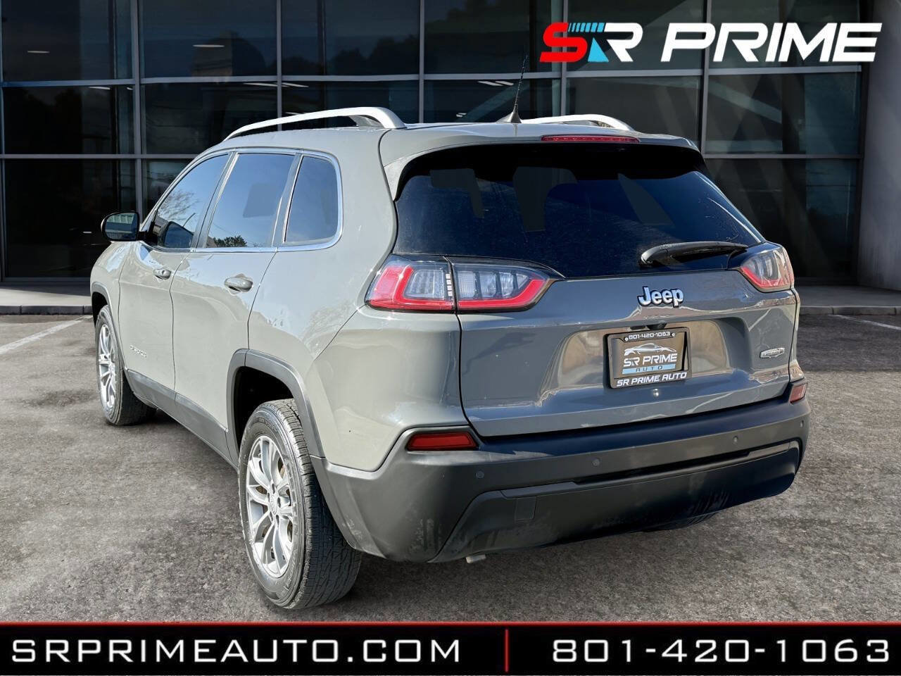 Used 2021 Jeep Cherokee Latitude Plus w/ Sun & Sound Group image 3