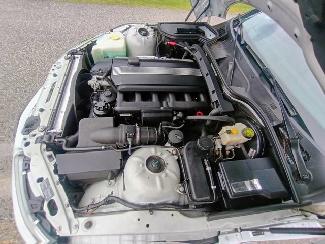 Used 2002 BMW Z3 2.5i RWD image 47
