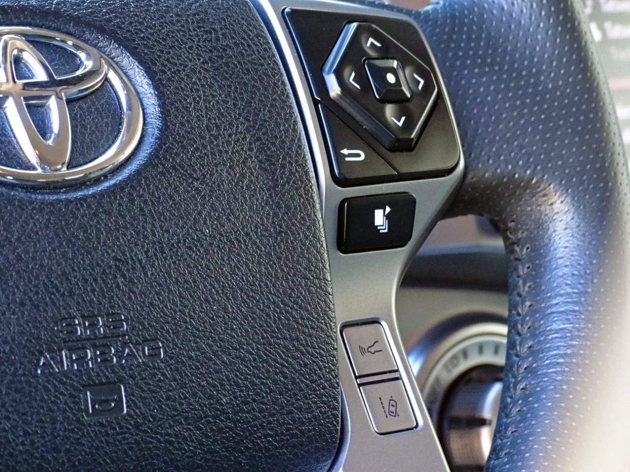 Used 2024 Toyota 4Runner SR5 RWD image 19