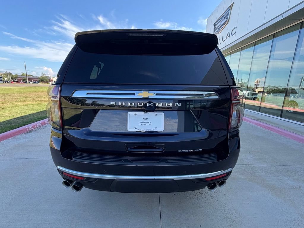 Used 2023 Chevrolet Suburban Premier AWD/4WD image 3