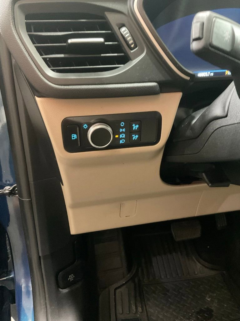 Used 2020 Ford Escape SE Sport image 8