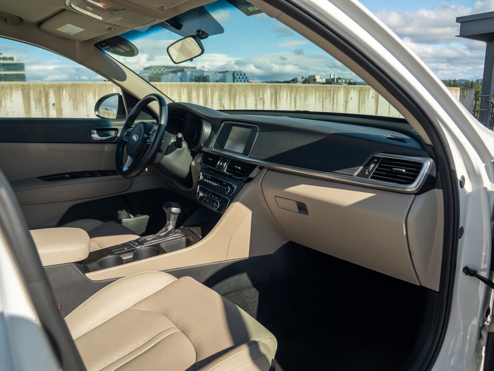 Used 2017 Kia Optima EX FWD image 28