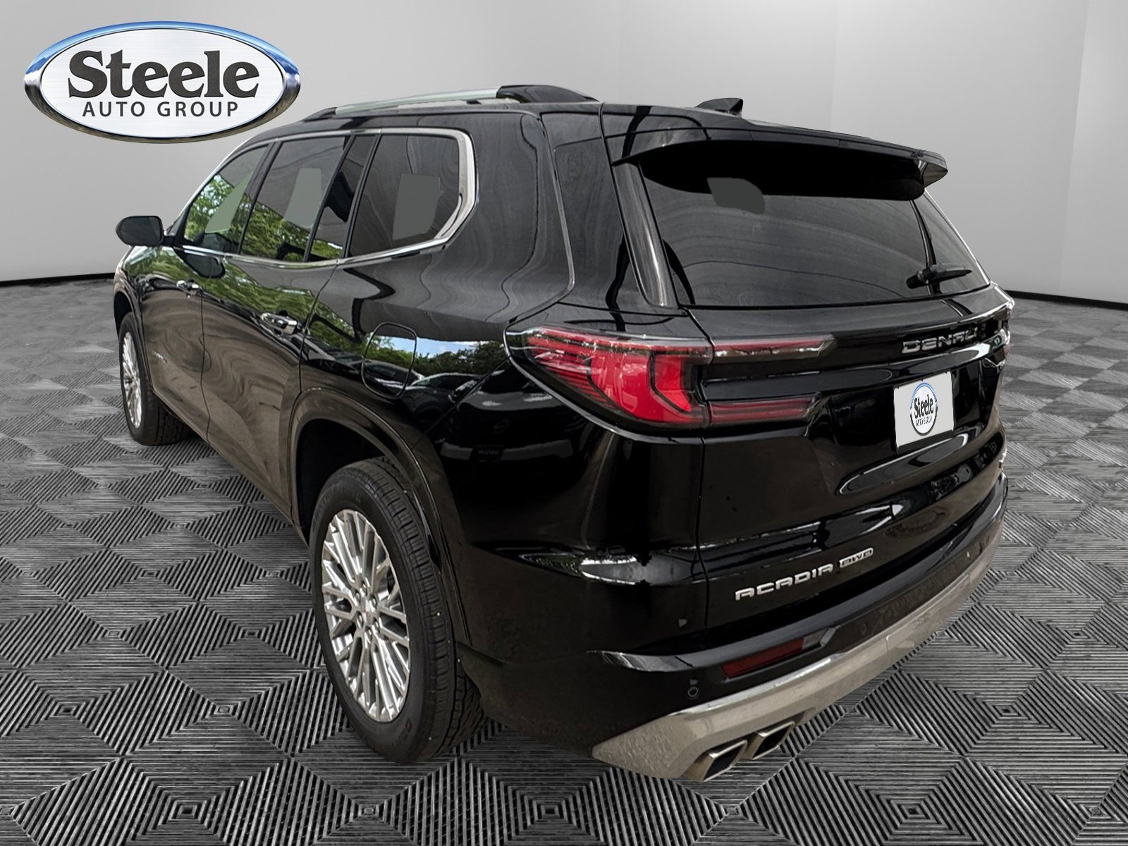 Certified 2025 GMC Acadia Denali w/ LPO, Floor Liner Package AWD/4WD image 3