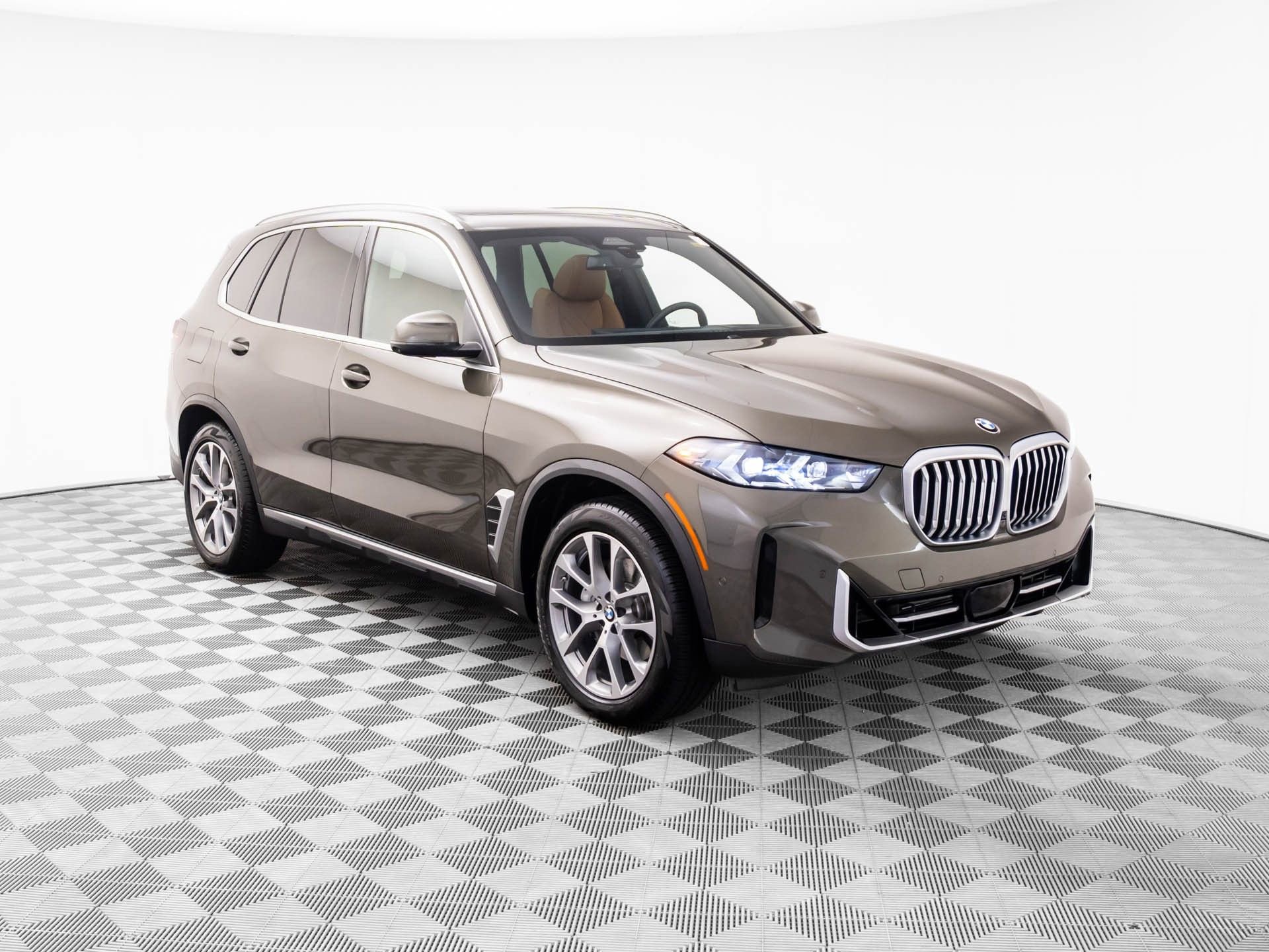 Certified 2025 BMW X5 xDrive40i w/ Premium Package image 8