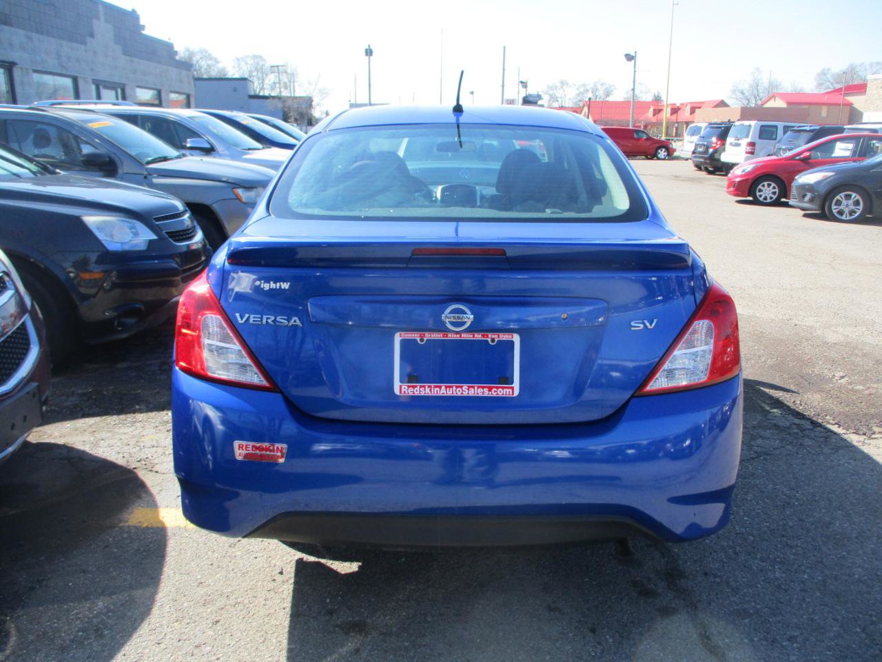 Used 2017 Nissan Versa SV FWD image 6