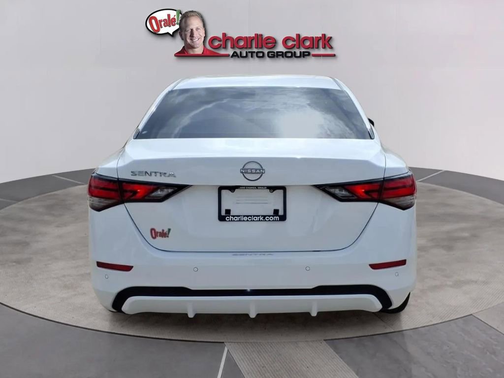 Used 2025 Nissan Sentra S image 4