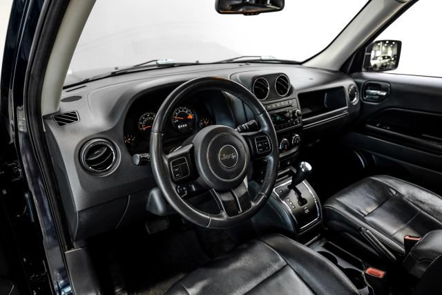 Used 2016 Jeep Patriot High Altitude AWD/4WD image 4