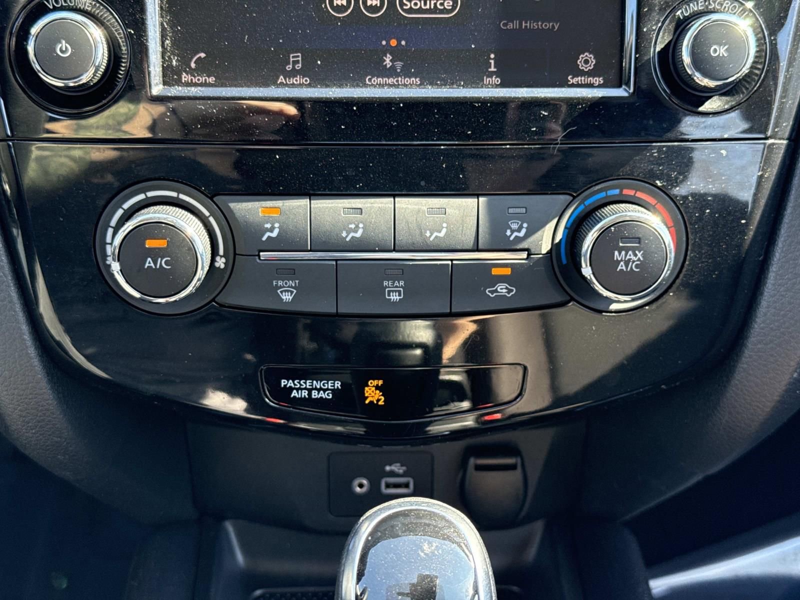 Used 2022 Nissan Rogue Sport S image 12