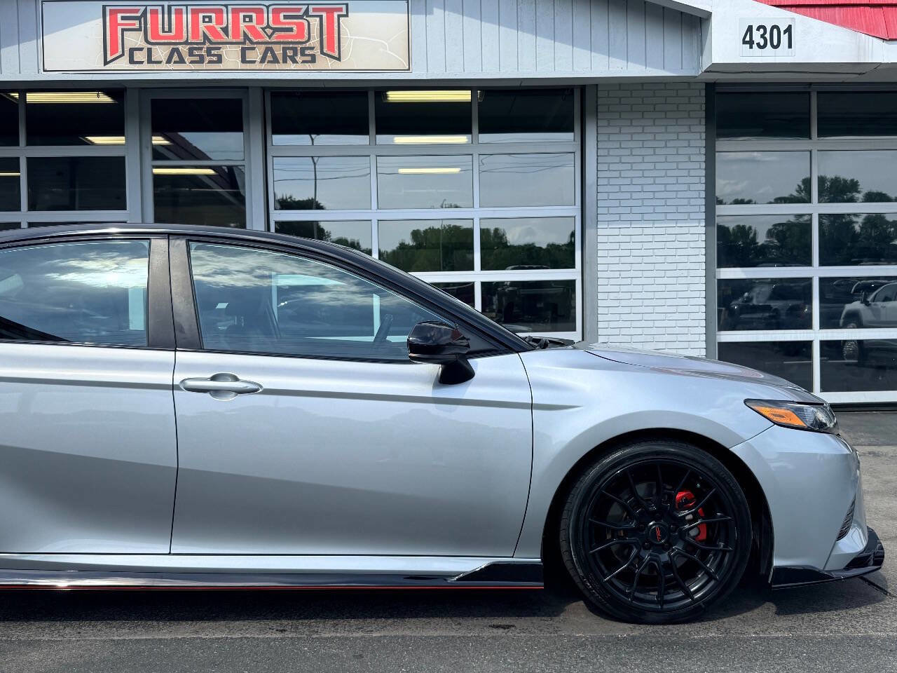 Used 2020 Toyota Camry TRD FWD image 11