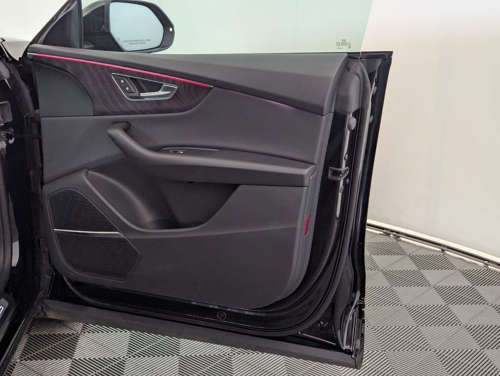 Used 2021 Audi Q8 Premium Plus image 89