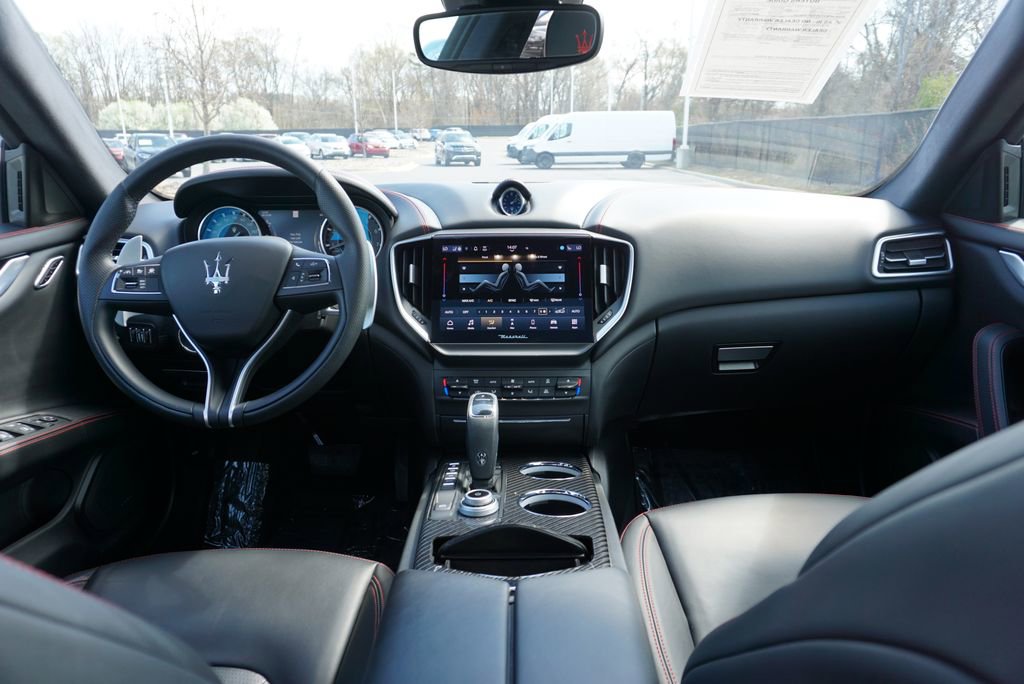 Used 2023 Maserati Ghibli Modena image 16