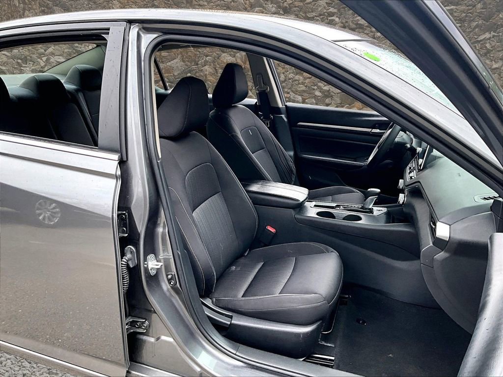 Used 2022 Nissan Altima 2.5 SV image 6
