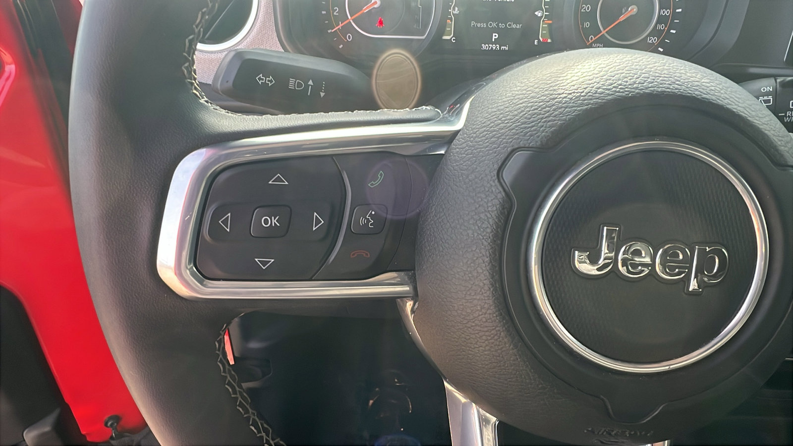 Used 2025 Jeep Wrangler Sahara image 26