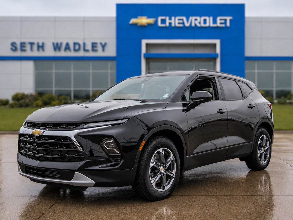 New 2025 Chevrolet Blazer LT w/ Convenience Package FWD image 4