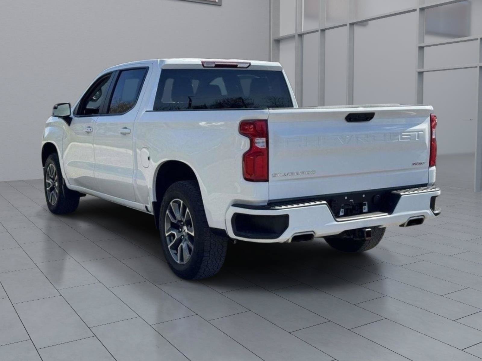 Used 2023 Chevrolet Silverado 1500 RST AWD/4WD image 4